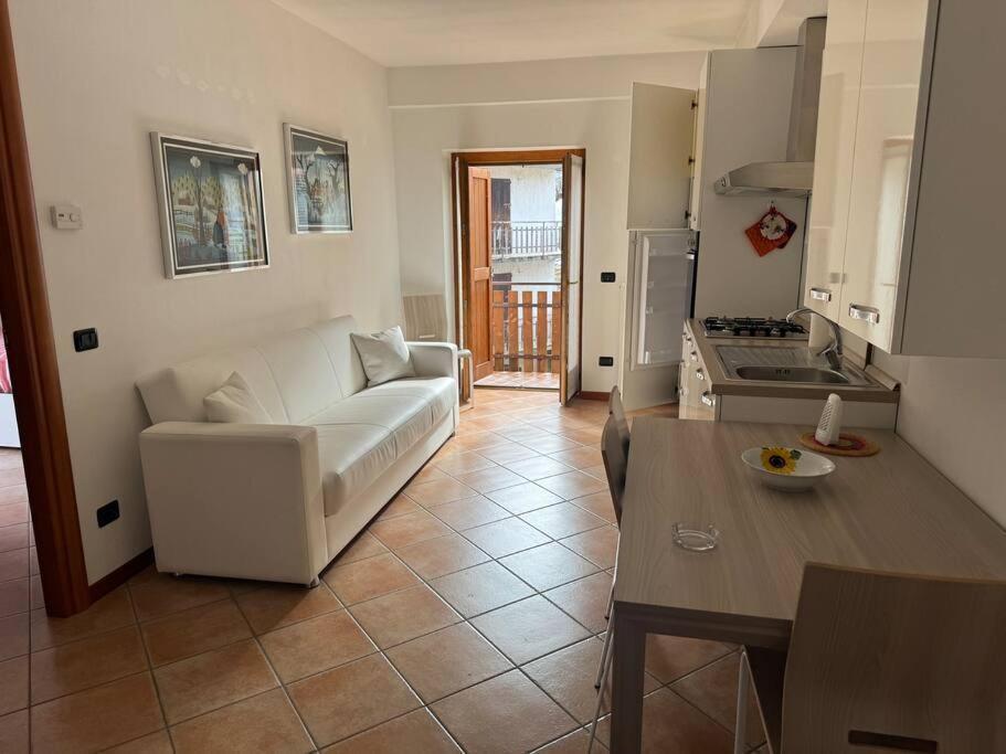 Suite Panoramica Casa Vacanza Di Alex G Oltre il Colle ภายนอก รูปภาพ