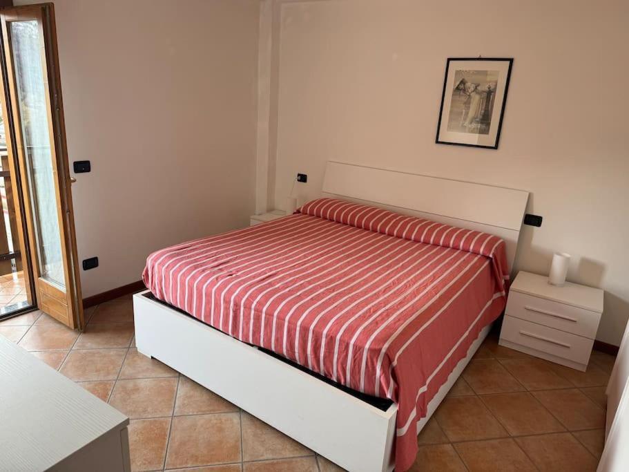 Suite Panoramica Casa Vacanza Di Alex G Oltre il Colle ภายนอก รูปภาพ